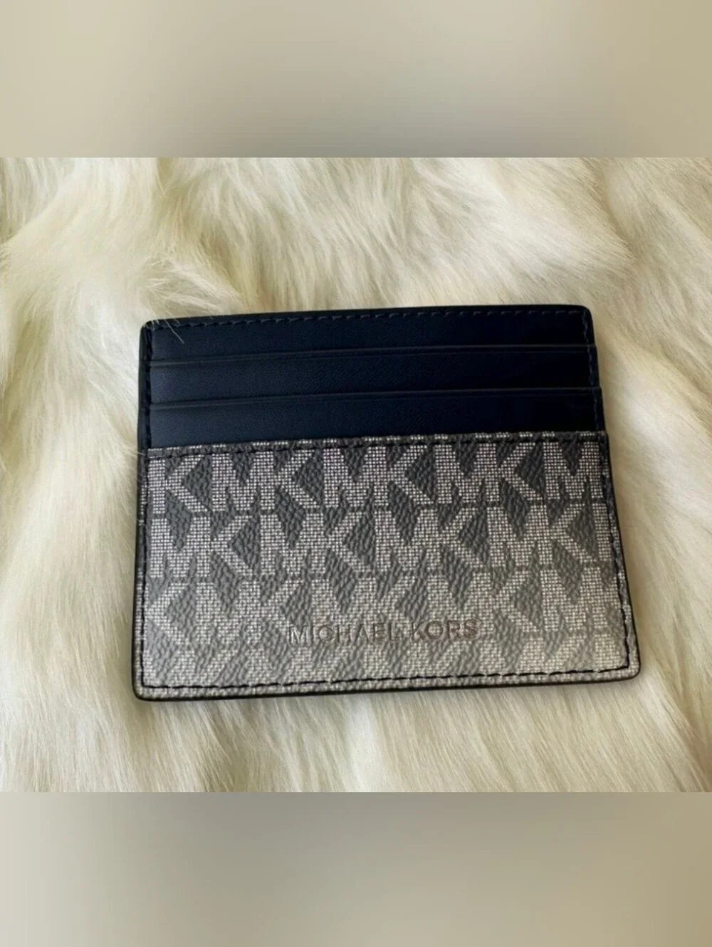 Michael Kors Black & Silver MK Signature Card Cas Cooper Ombre Logo